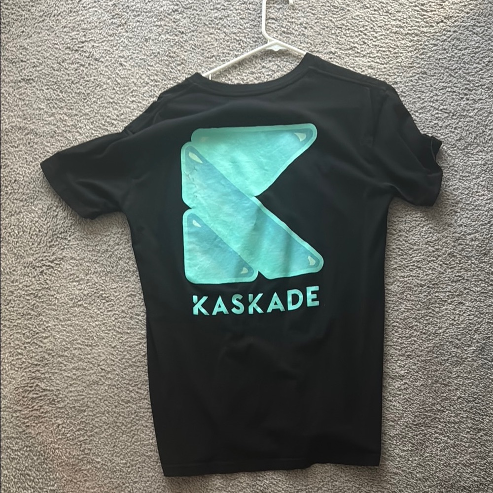 Kaskade Black Tee with Aqua Graphic